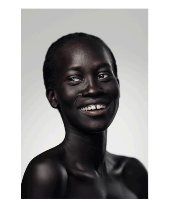 Ayak Majok hero photo