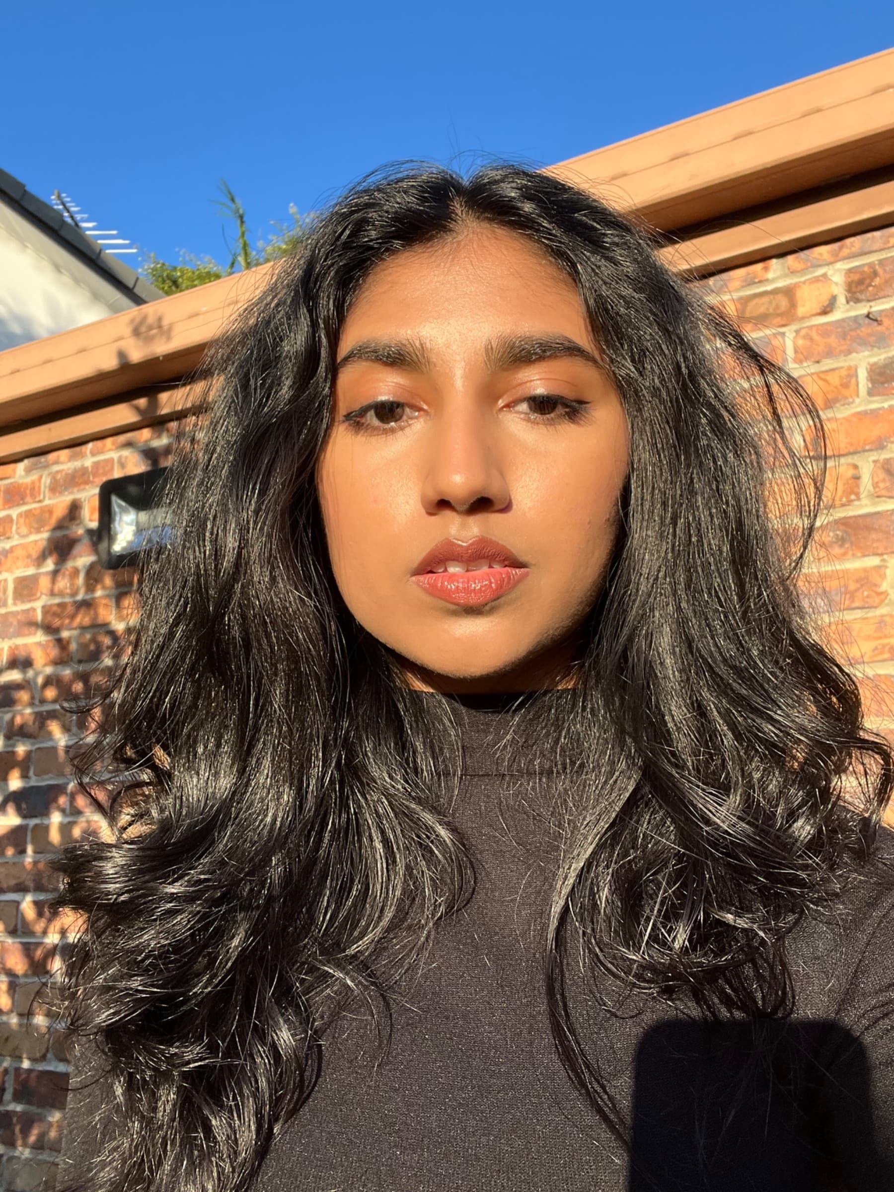 Livitha Senthil hero photo